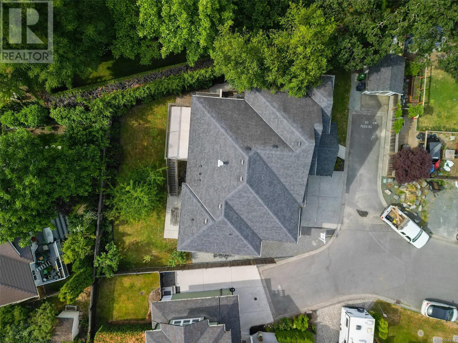 Property at 1234 Knute Way image 3
