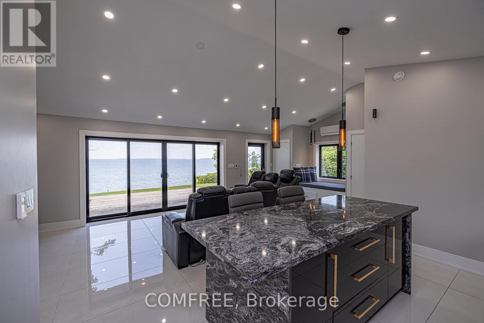 901 Woodland Drive, Oro-Medonte, Ontario  L3V 0R8 - Photo 8 - S12237775