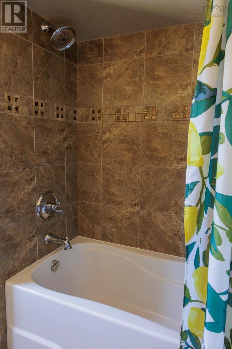 601 George Street, New Waterford, Nova Scotia  B1H 4E4 - Photo 30 - 202515350