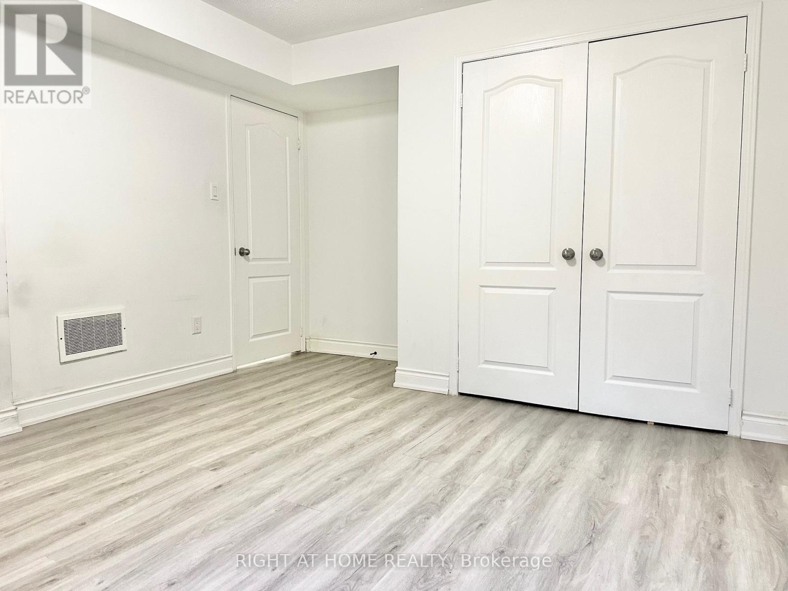 9 - 3070 Thomas Street, Mississauga, Ontario  L5M 0T2 - Photo 20 - W12237769