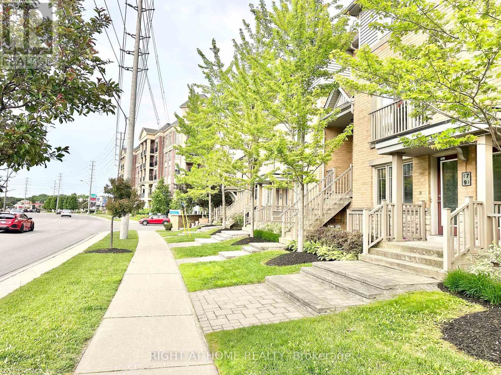 9 - 3070 Thomas Street, Mississauga, Ontario  L5M 0T2 - Photo 5 - W12237769