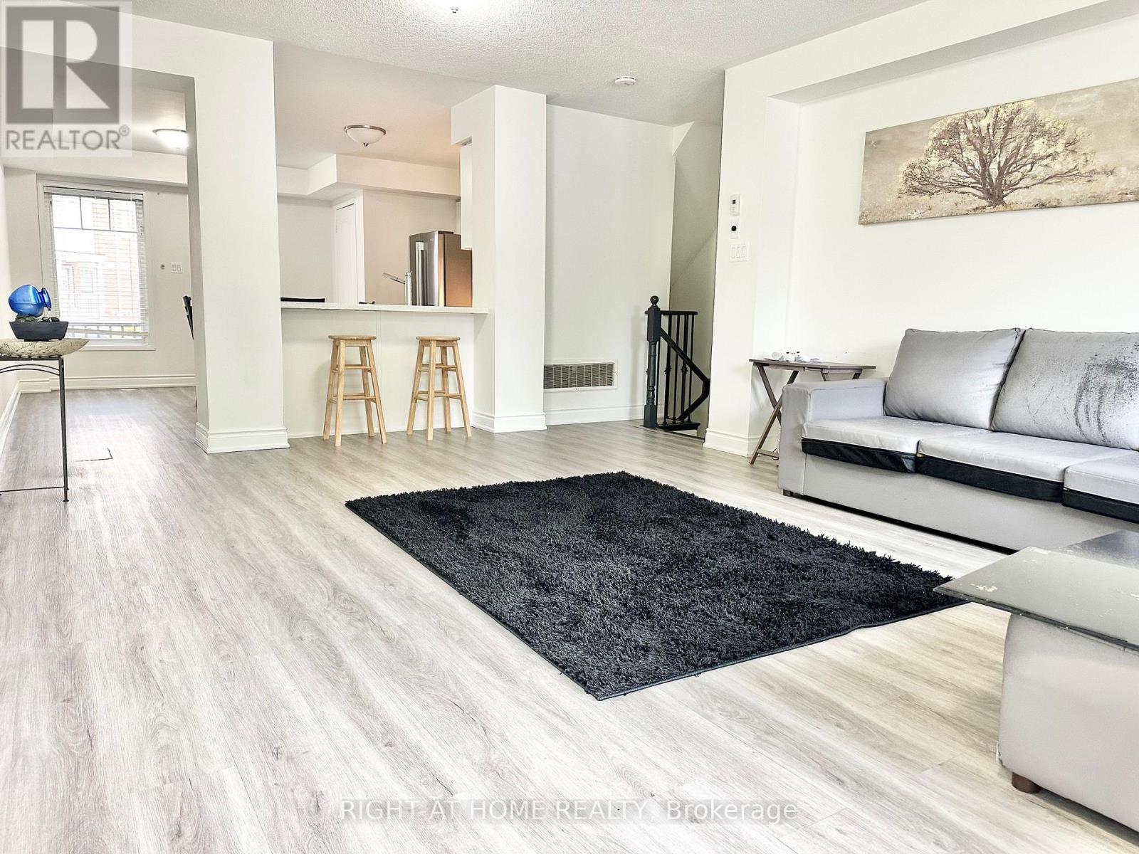 9 - 3070 Thomas Street, Mississauga, Ontario  L5M 0T2 - Photo 8 - W12237769