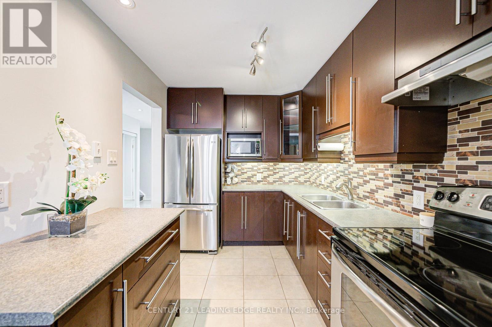 97 - 45 Hansen Road, Brampton, Ontario  L6V 3C5 - Photo 18 - W12237791