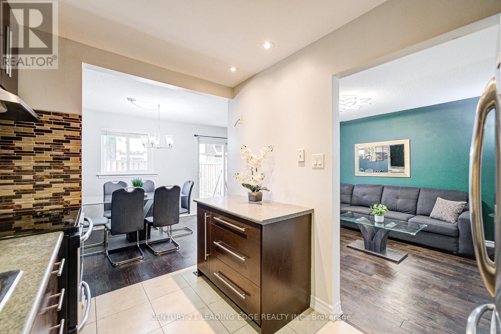97 - 45 Hansen Road, Brampton, Ontario  L6V 3C5 - Photo 21 - W12237791