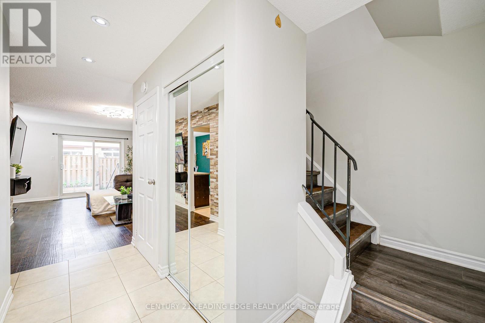 Property at 97 - 45 HANSEN ROAD image 5