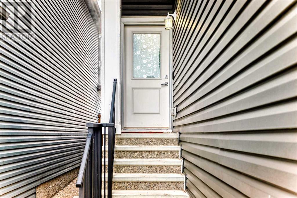 Property at 657 Corner Meadows Way NE image 3