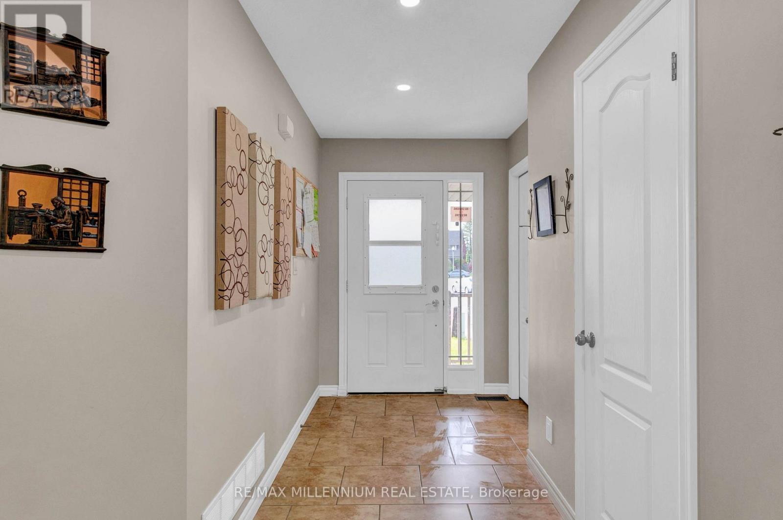 Property at 13 RIDGEWOOD COURT image 3