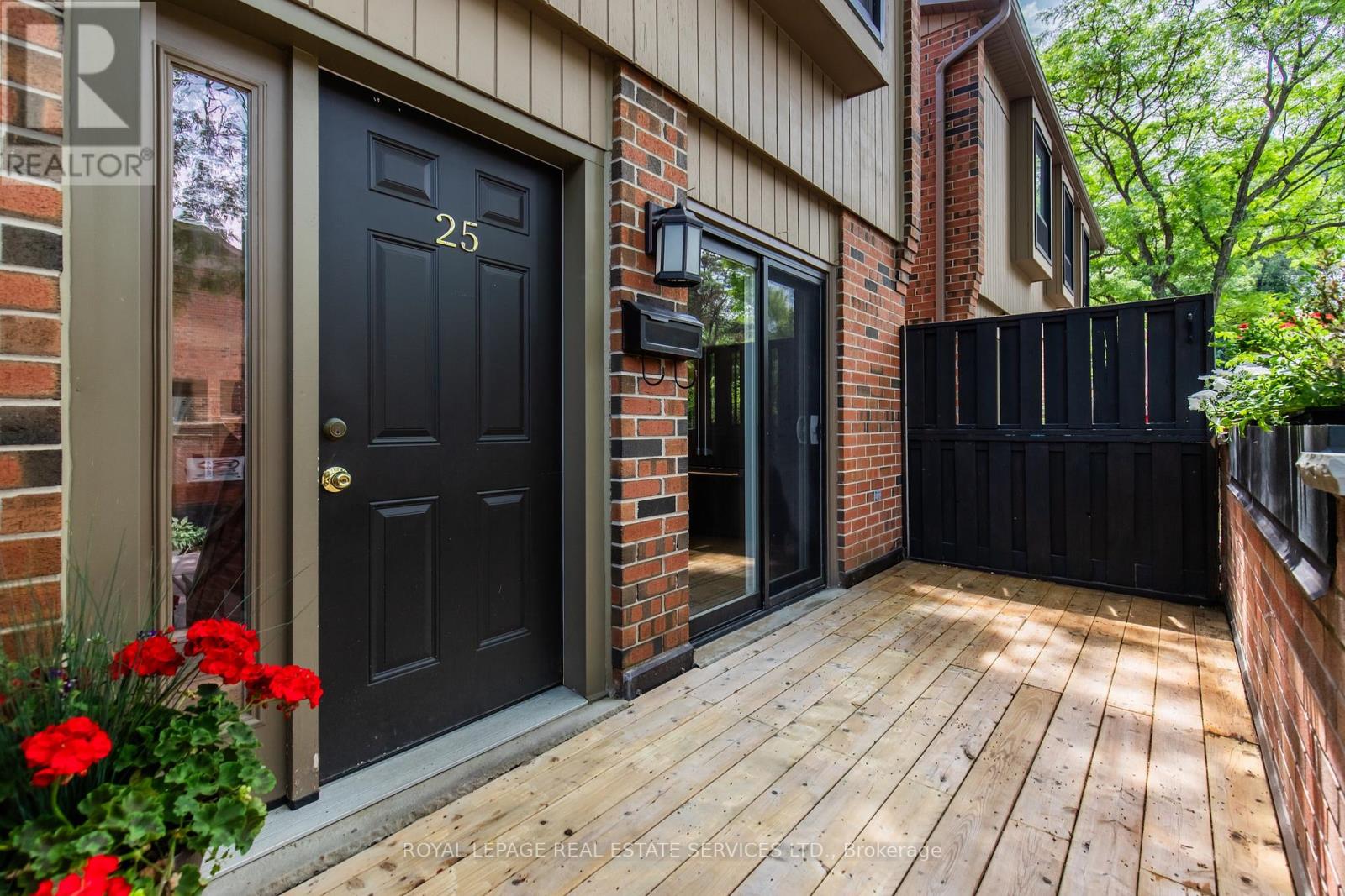 Property at 25 - 3122 LAKESHORE ROAD W image 3