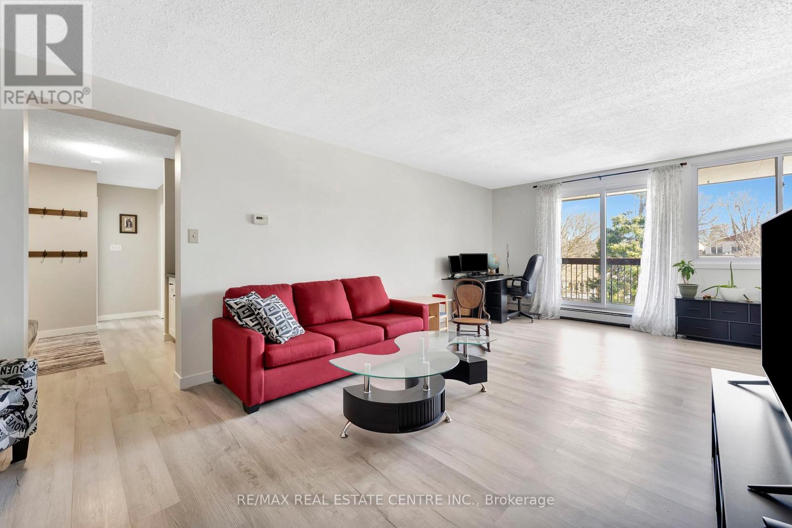 944 Caladonia View, Cambridge, Ontario  N3H 1A5 - Photo 11 - X12237819