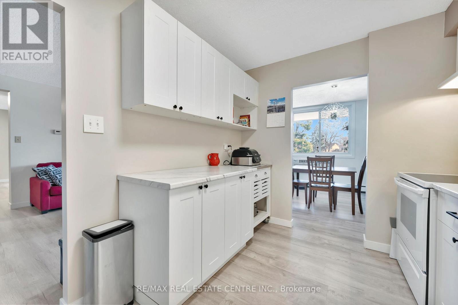 944 Caladonia View, Cambridge, Ontario  N3H 1A5 - Photo 19 - X12237819