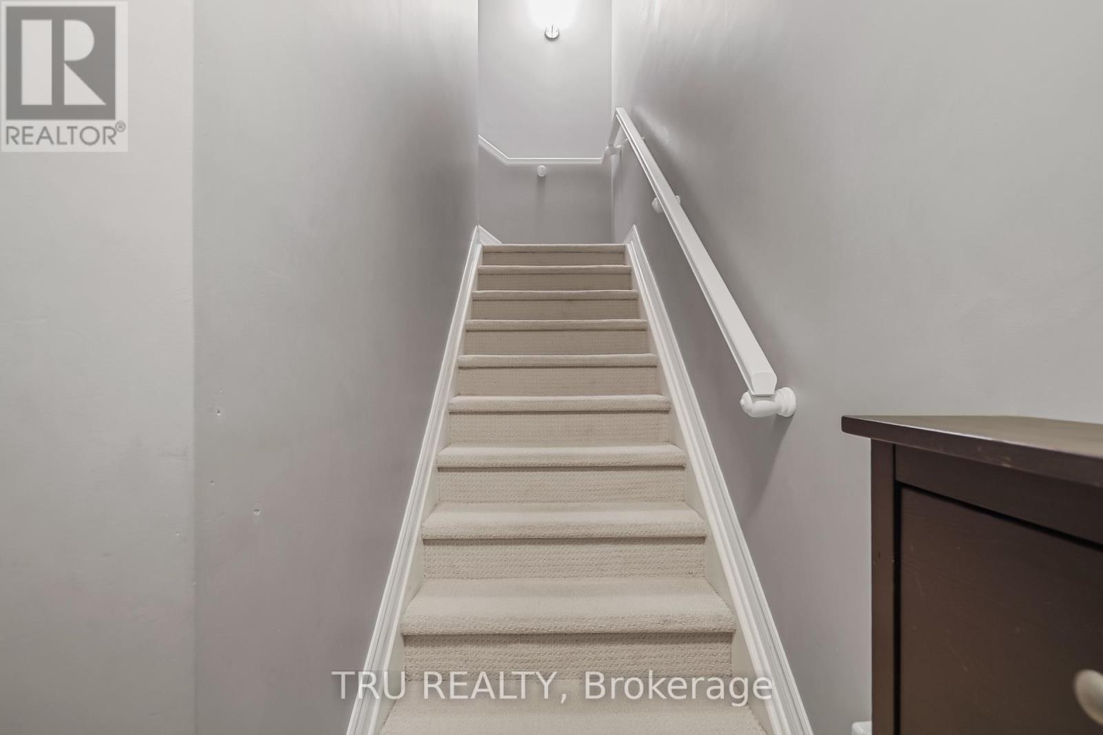 Property at B - 122 LINDENSHADE DRIVE image 5
