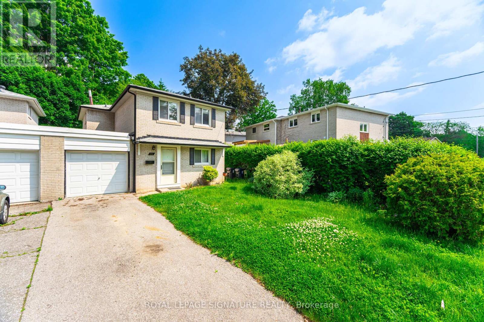 Property at 70 REGATTA CRESCENT image 3