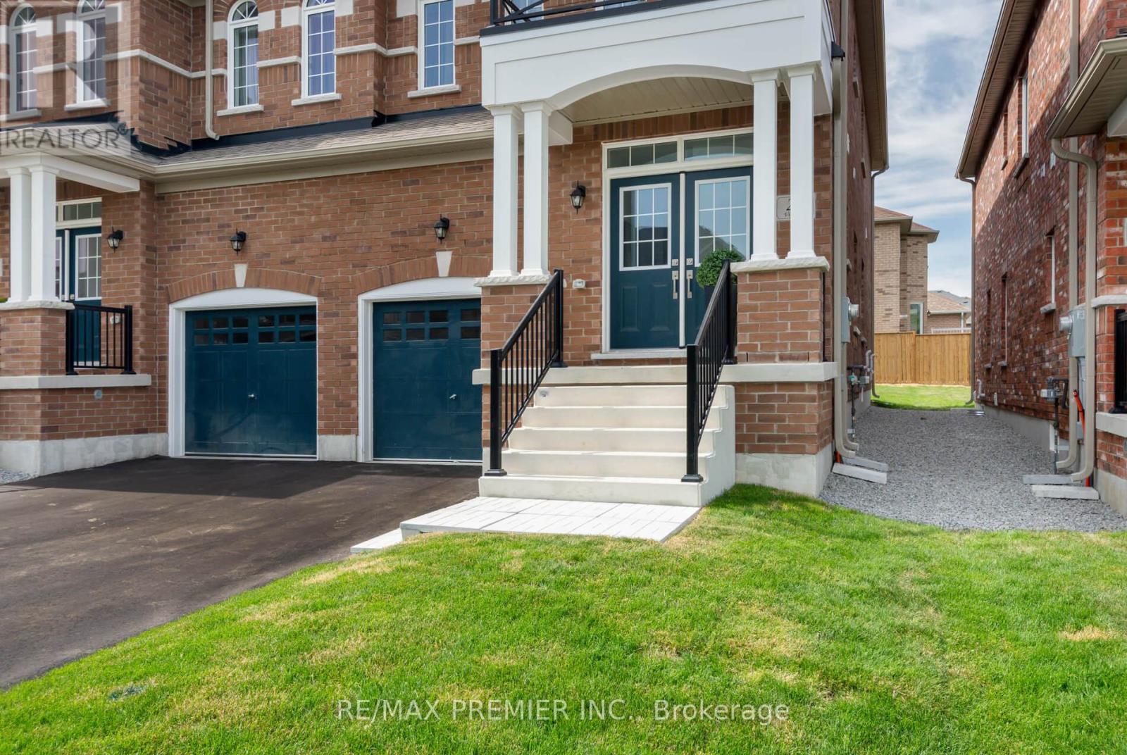 Property at 27 VIRRO COURT image 3
