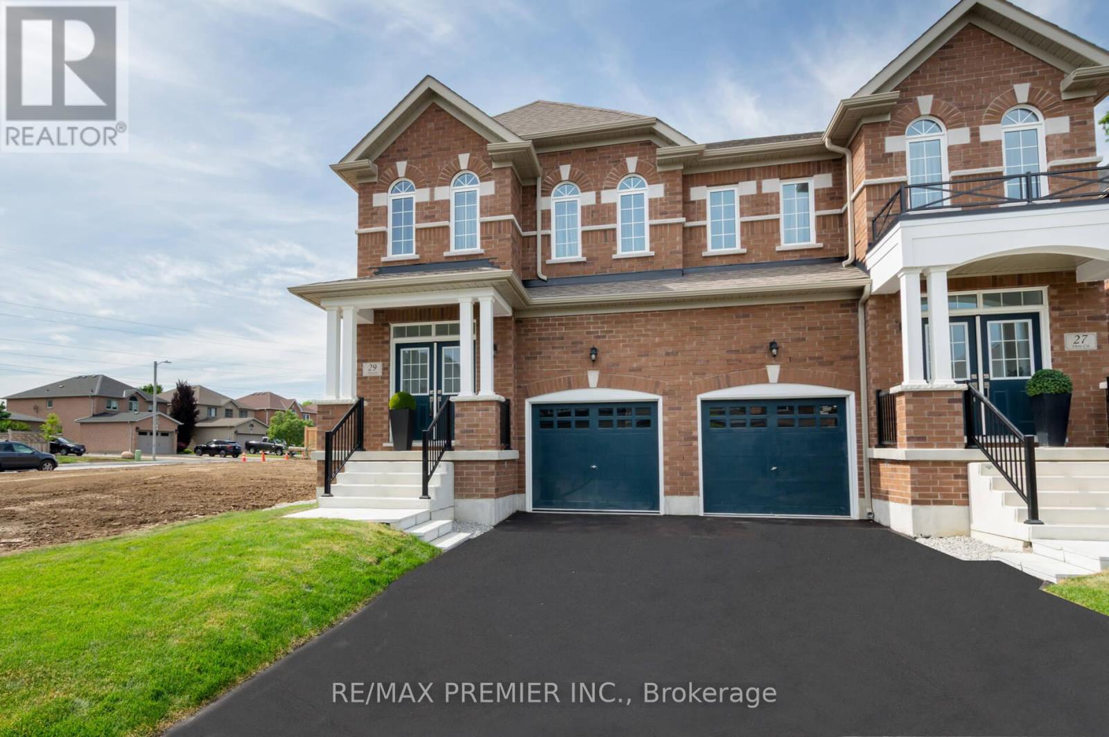 Property at 29 VIRRO COURT image 2