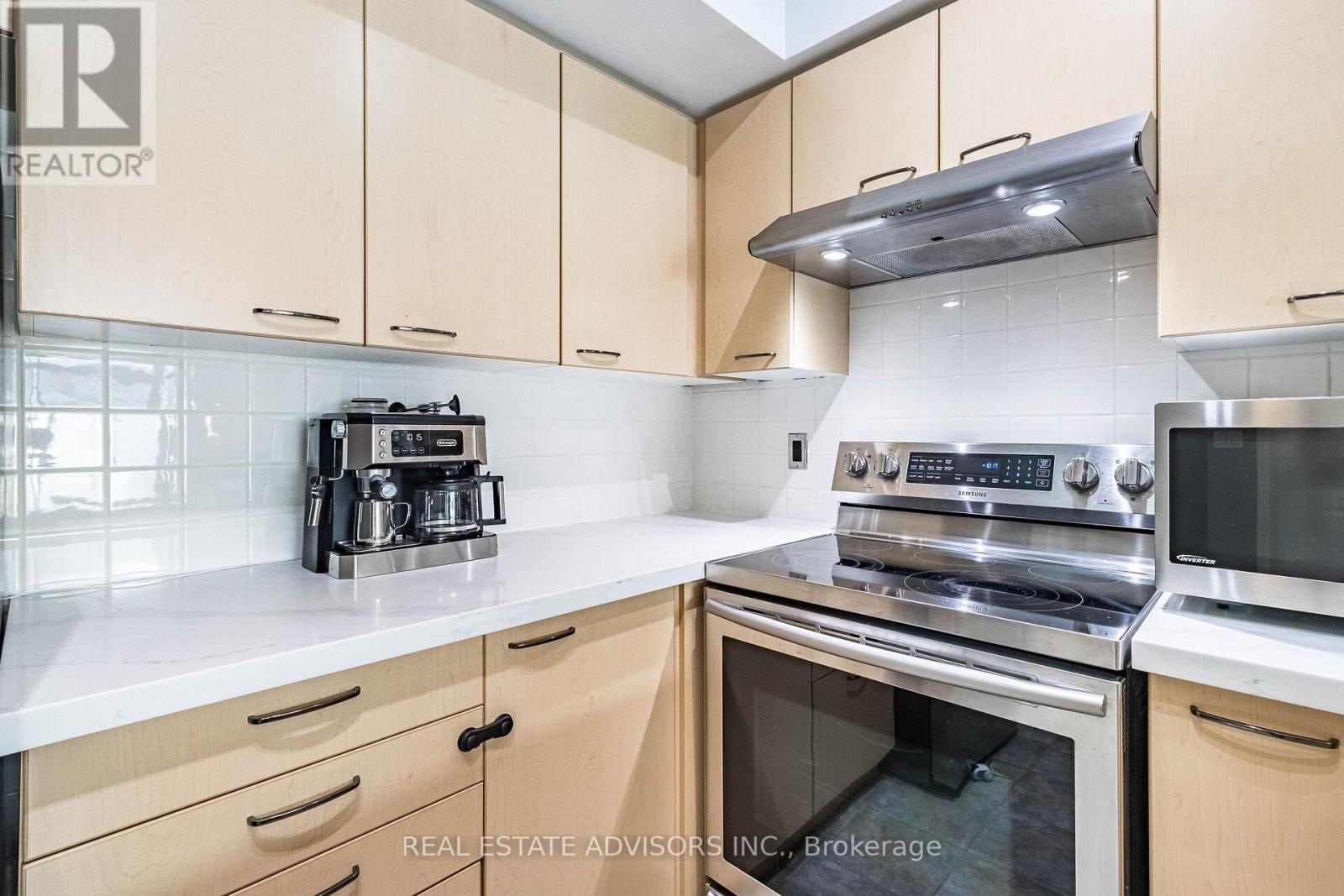 #117 - 48 Suncrest Boulevard, Markham, Ontario  L3T 7Y5 - Photo 9 - N12237874
