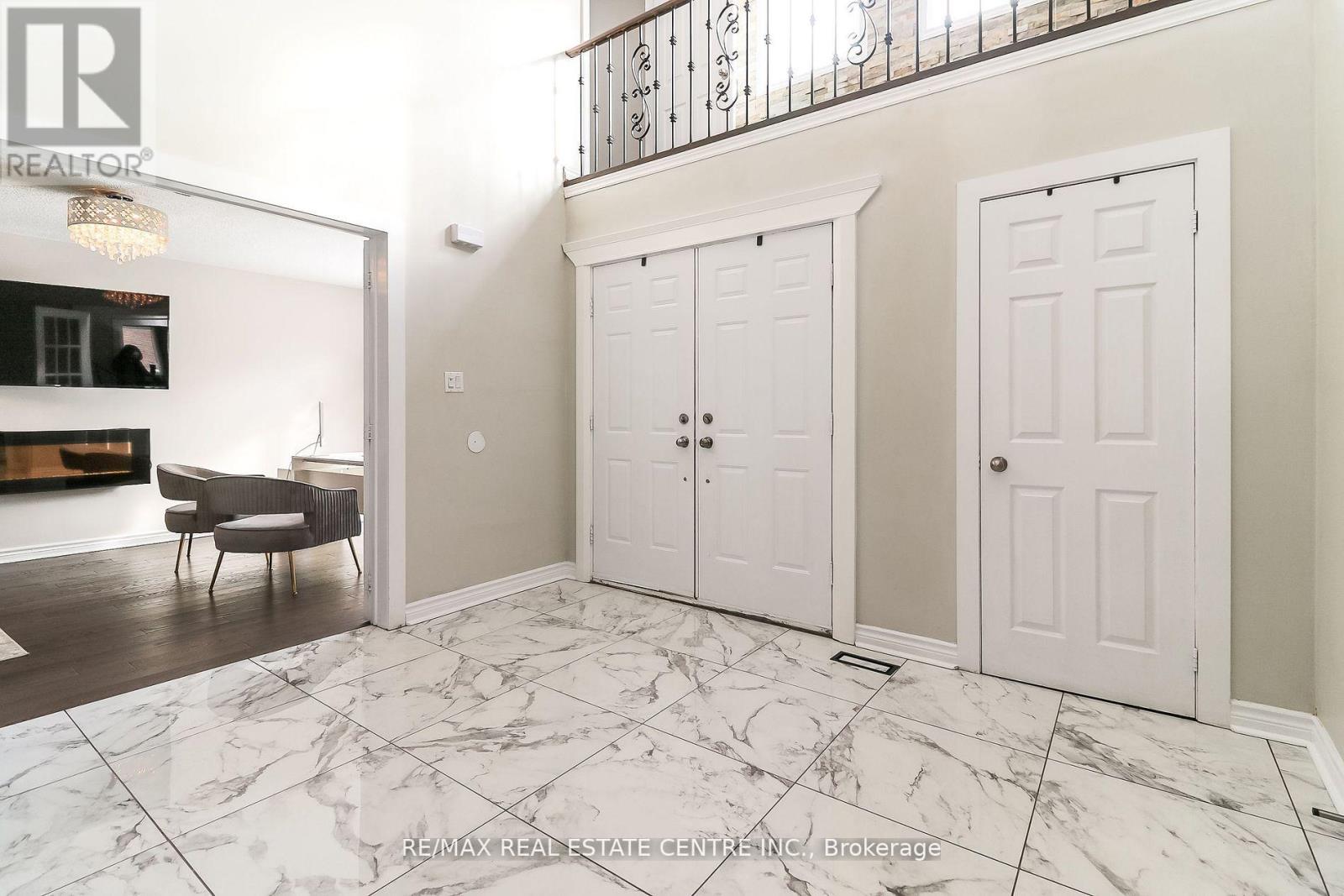 Property at 22 MEADOWLARK ROAD image 2