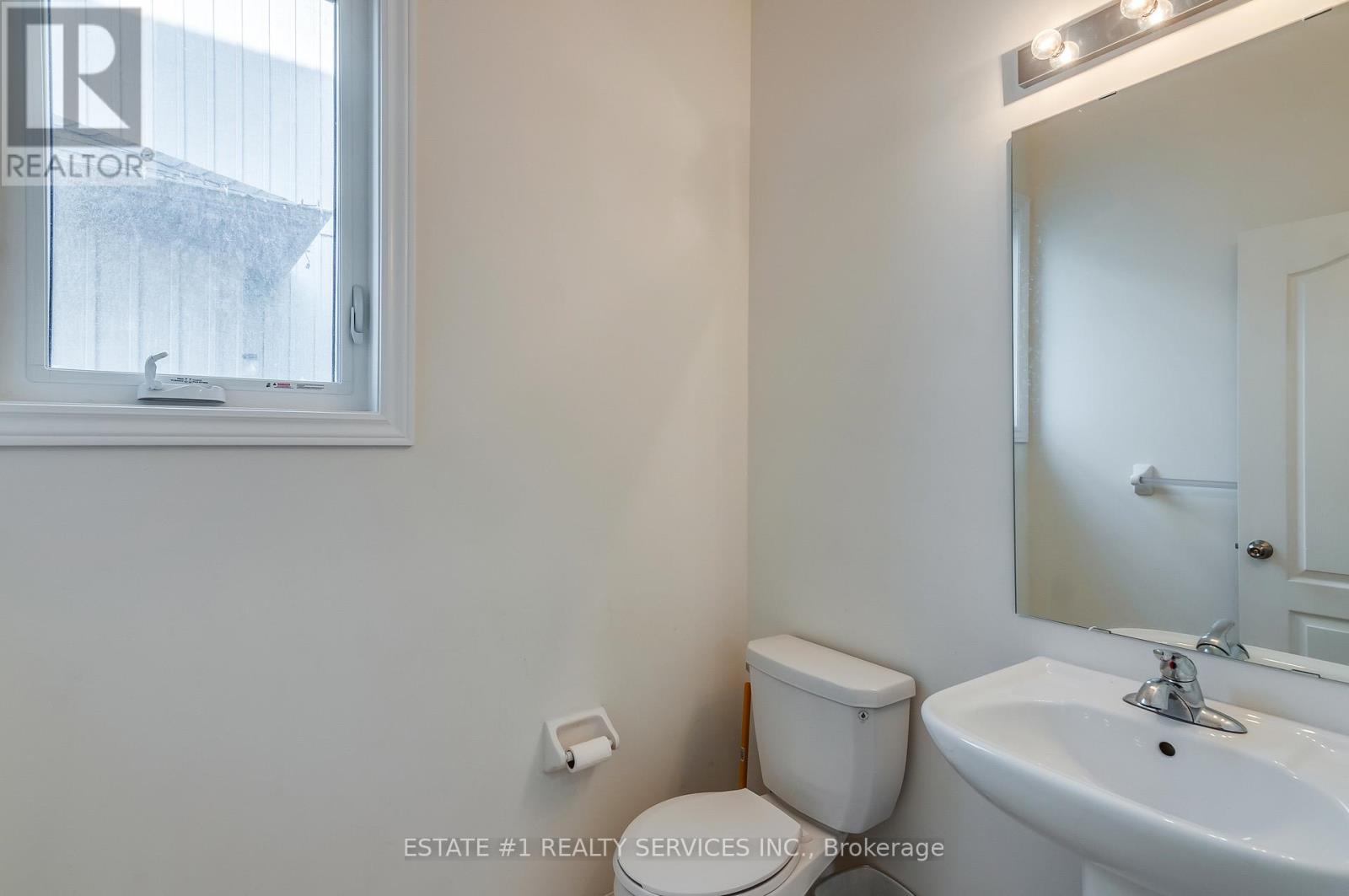 Property at 62 KIRBY AVENUE image 3
