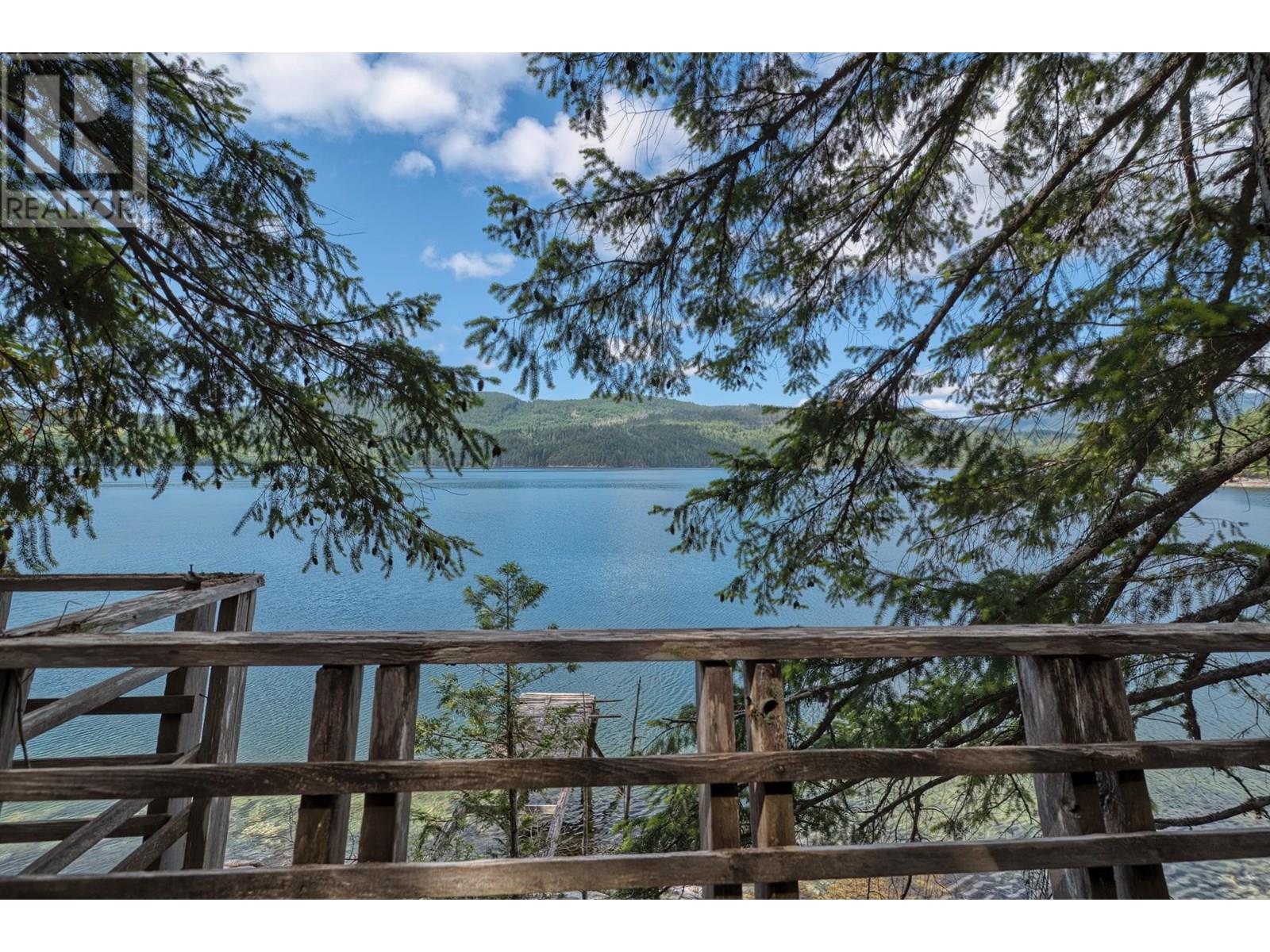 6761 Sandy Hook Trail, Sechelt, British Columbia  V7Z 0C9 - Photo 10 - R3018524
