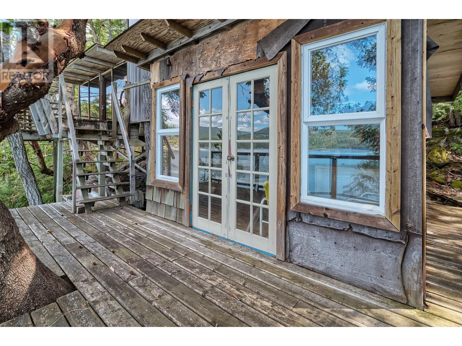 6761 Sandy Hook Trail, Sechelt, British Columbia  V7Z 0C9 - Photo 7 - R3018524