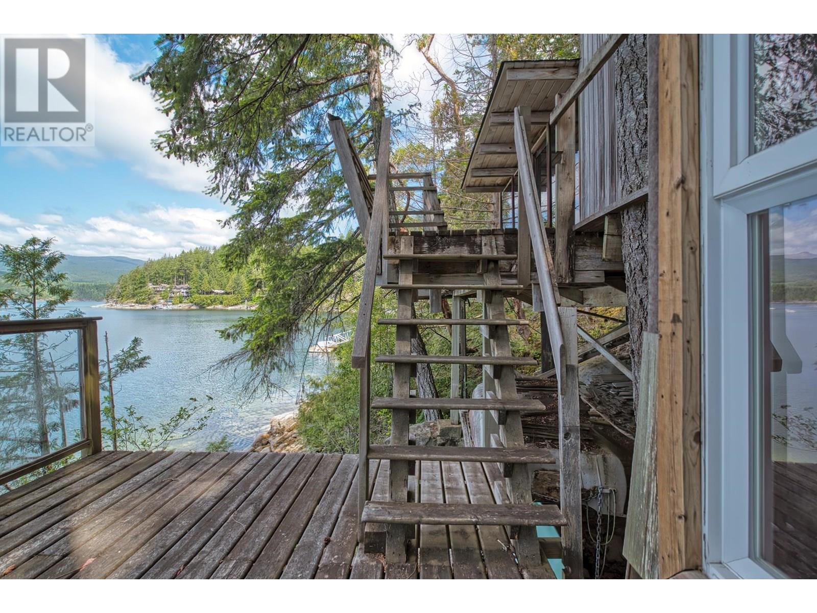 6761 Sandy Hook Trail, Sechelt, British Columbia  V7Z 0C9 - Photo 8 - R3018524