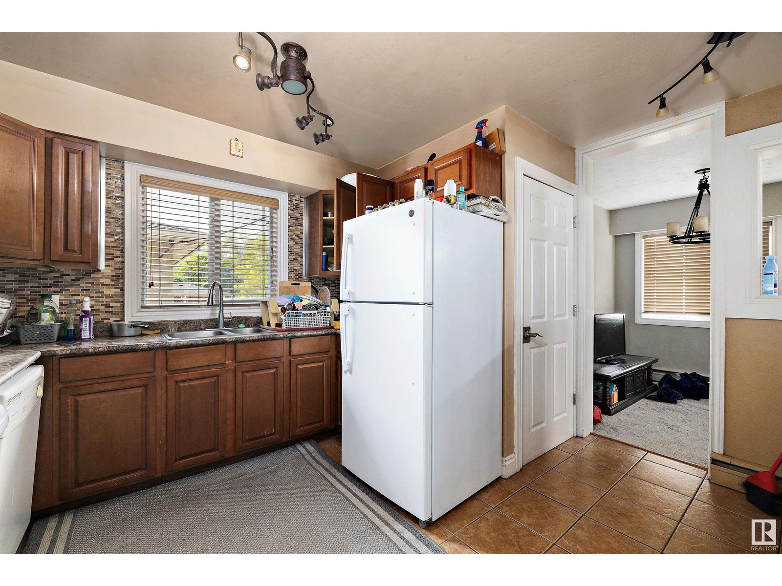 Property at 12411 132 AV NW image 3