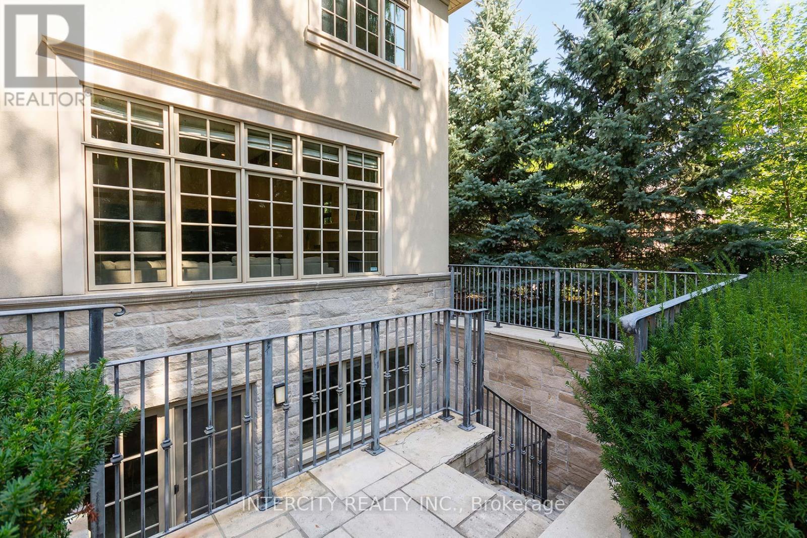139 Orr Avenue, Vaughan, Ontario  L4L 9K2 - Photo 38 - N12237897