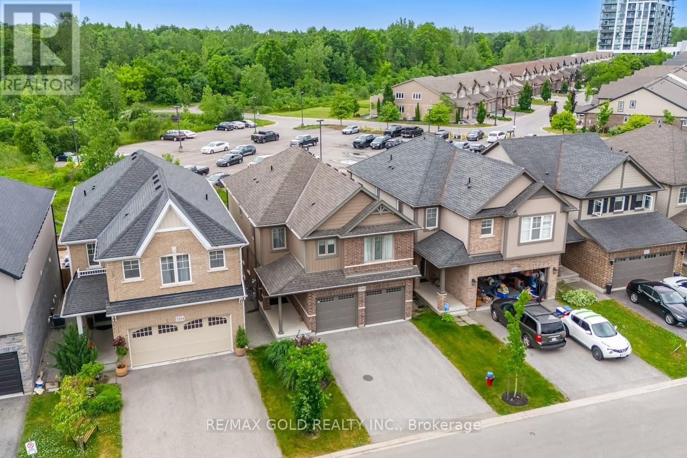 Property at 7260 LIONSHEAD AVENUE image 3