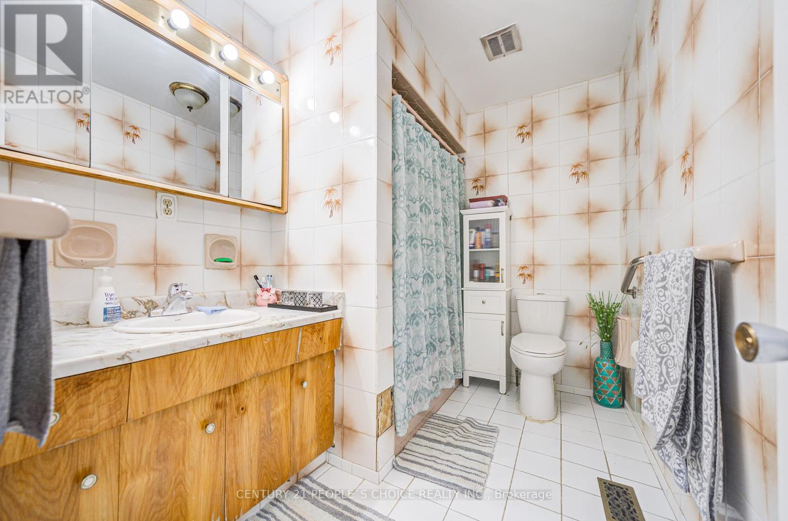 3 Lakeland Drive, Toronto, Ontario  M9V 1M8 - Photo 25 - W12237925