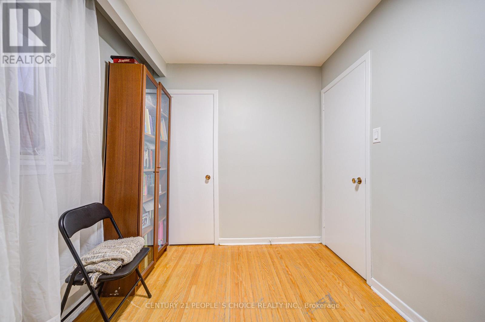 3 Lakeland Drive, Toronto, Ontario  M9V 1M8 - Photo 27 - W12237925