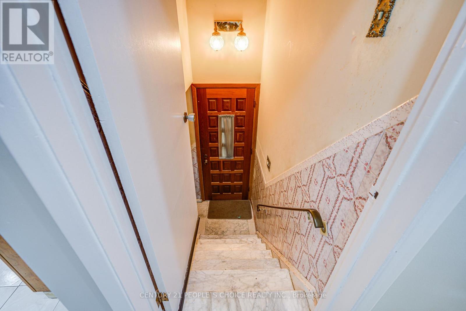 3 Lakeland Drive, Toronto, Ontario  M9V 1M8 - Photo 34 - W12237925