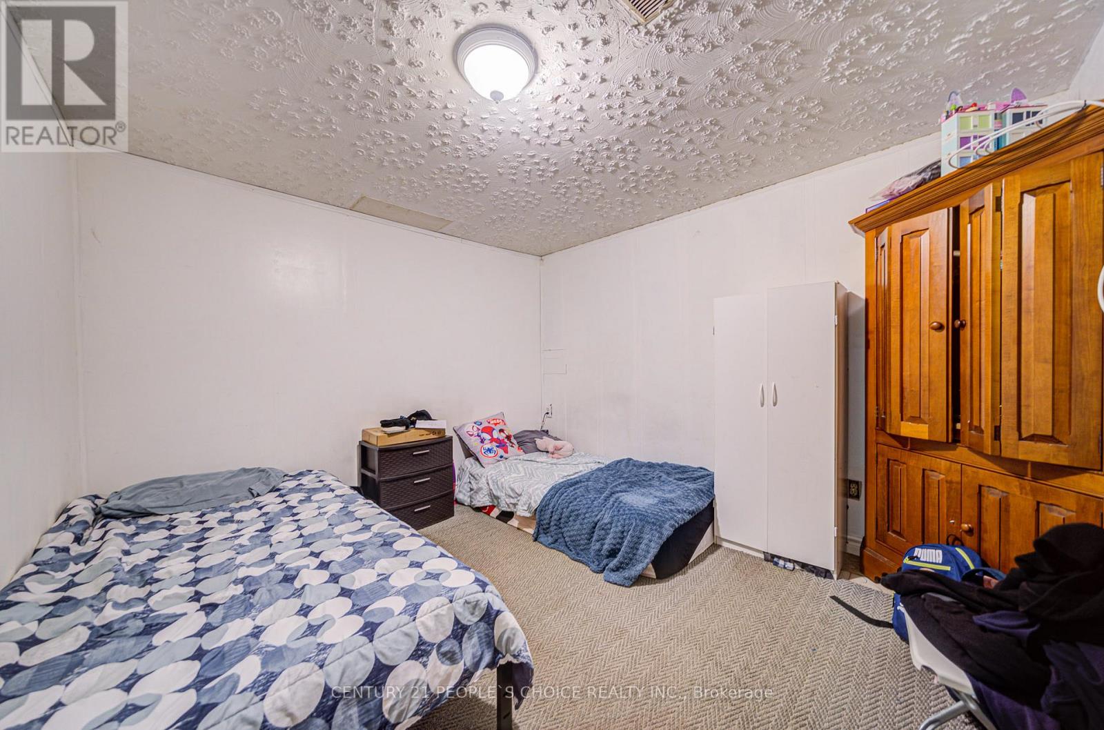 3 Lakeland Drive, Toronto, Ontario  M9V 1M8 - Photo 37 - W12237925