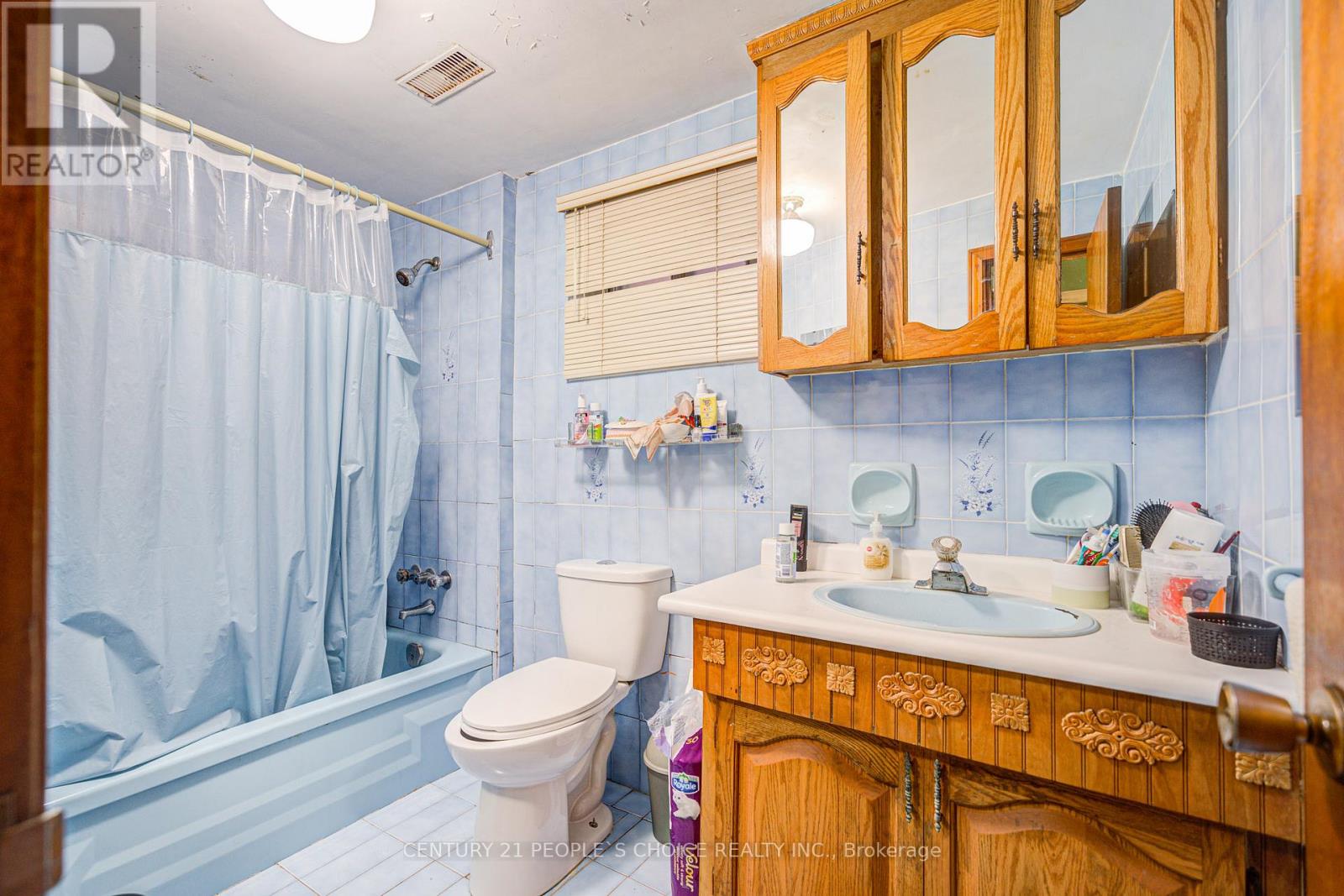 3 Lakeland Drive, Toronto, Ontario  M9V 1M8 - Photo 40 - W12237925
