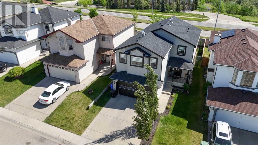 Property at 166 Tuscarora Close NW image 4