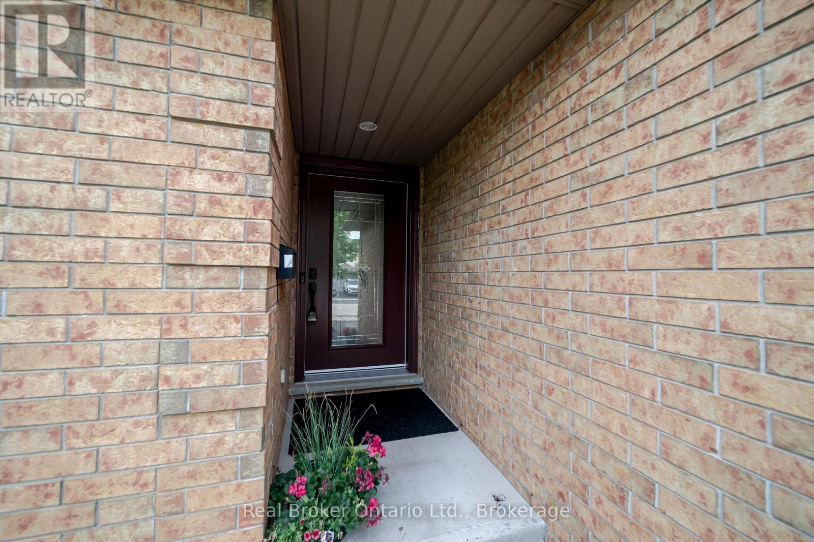 Property at 86 MILSON CRESCENT image 4