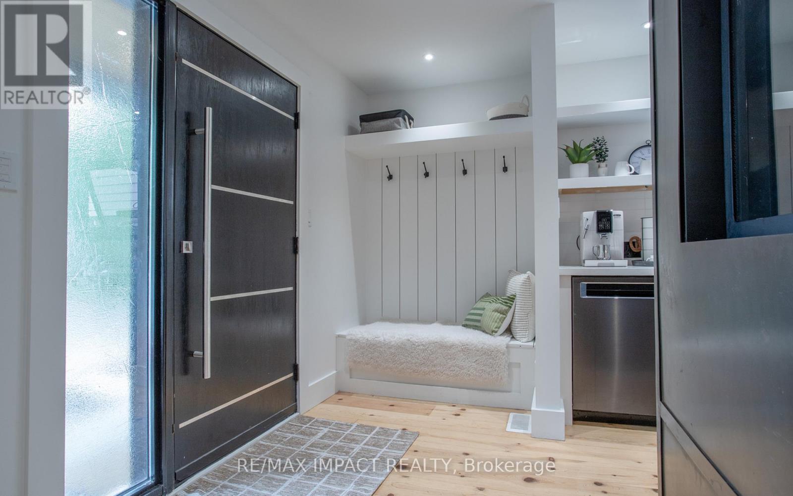 Property at 147 MICHAEL BOULEVARD image 5