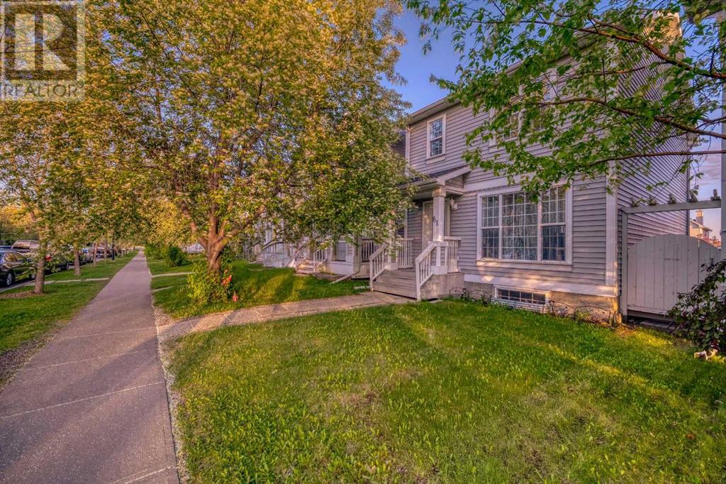 Property at 81 Prestwick Avenue SE image 1