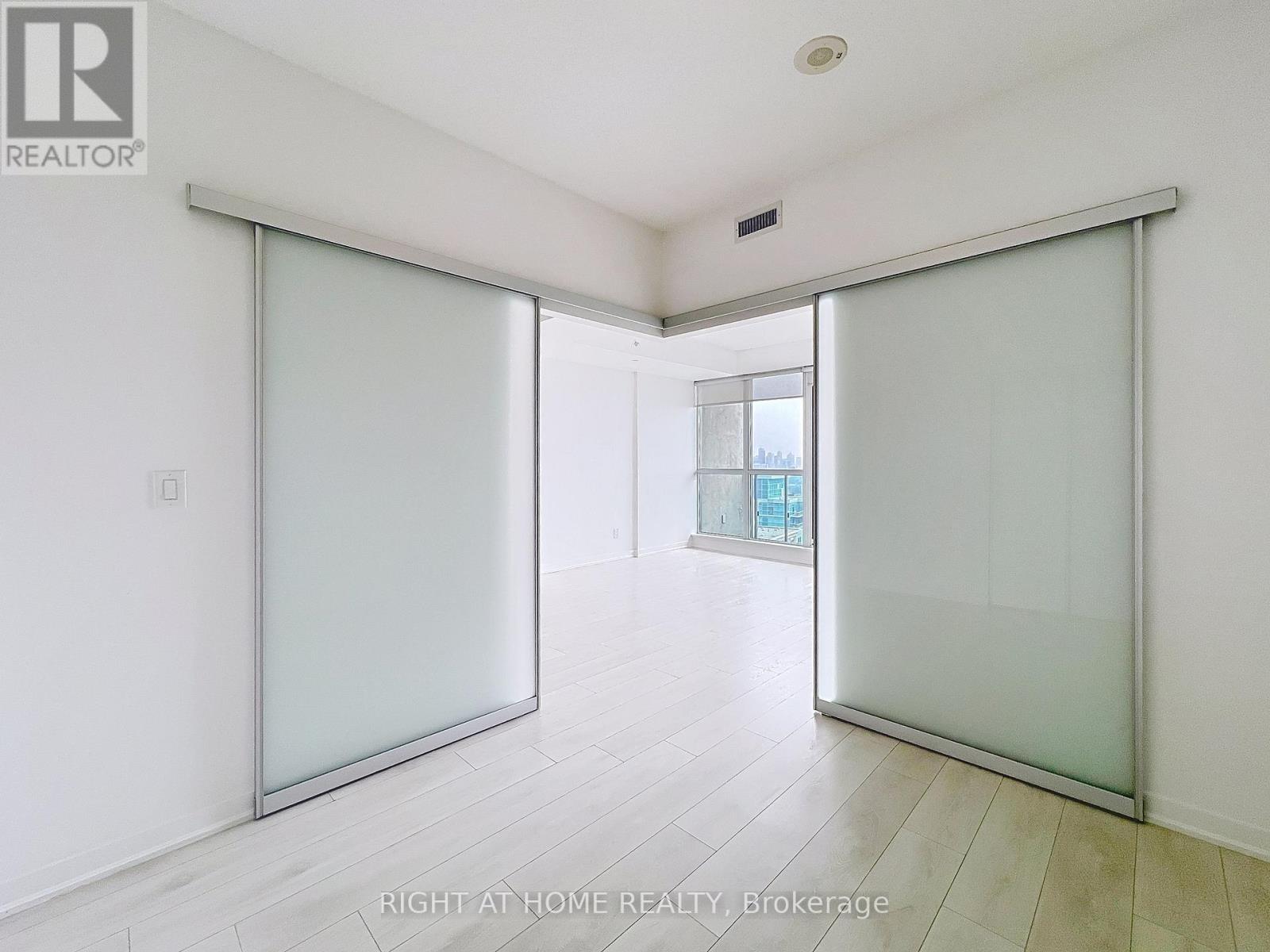 2804 - 150 East Liberty Street, Toronto, Ontario  M6K 3R5 - Photo 12 - C12237966