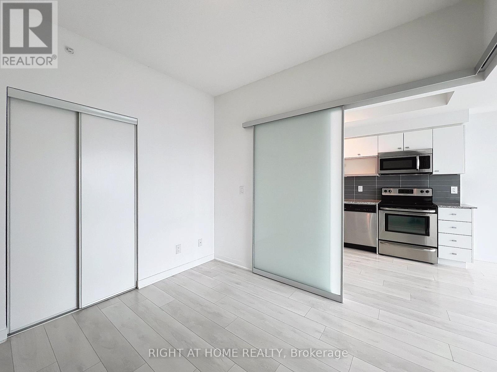 2804 - 150 East Liberty Street, Toronto, Ontario  M6K 3R5 - Photo 13 - C12237966