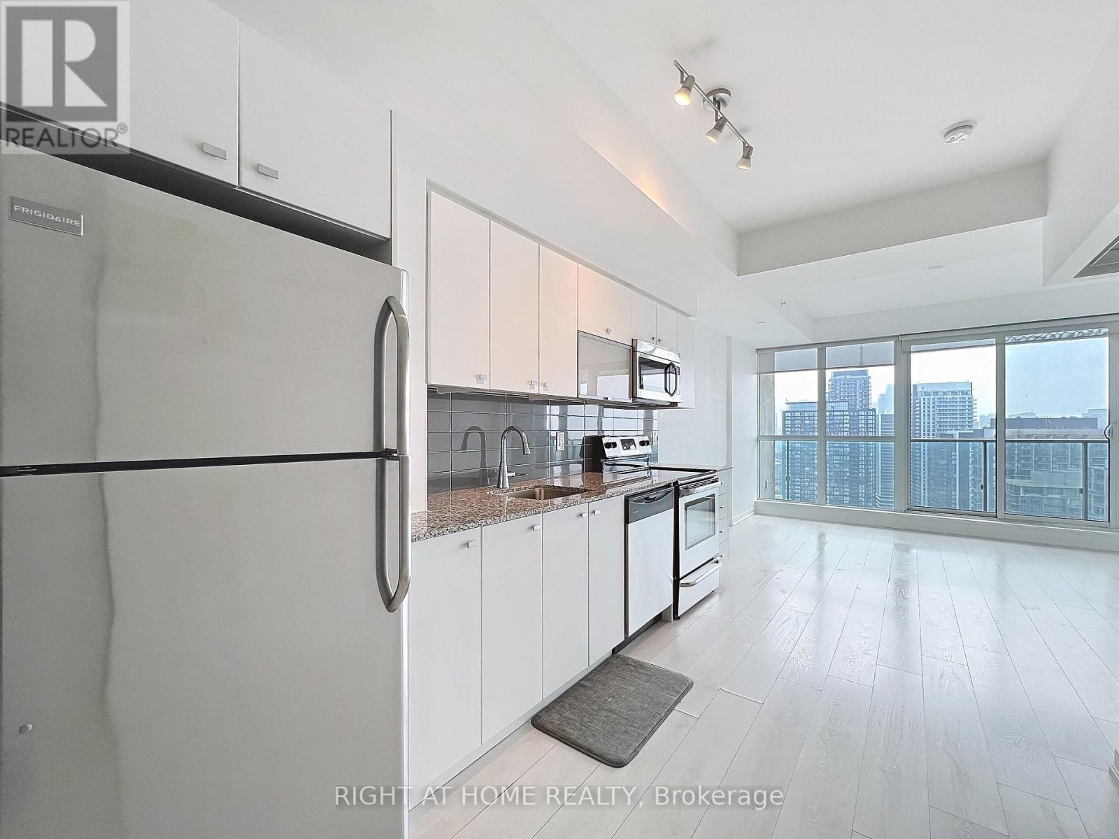 2804 - 150 East Liberty Street, Toronto, Ontario  M6K 3R5 - Photo 5 - C12237966