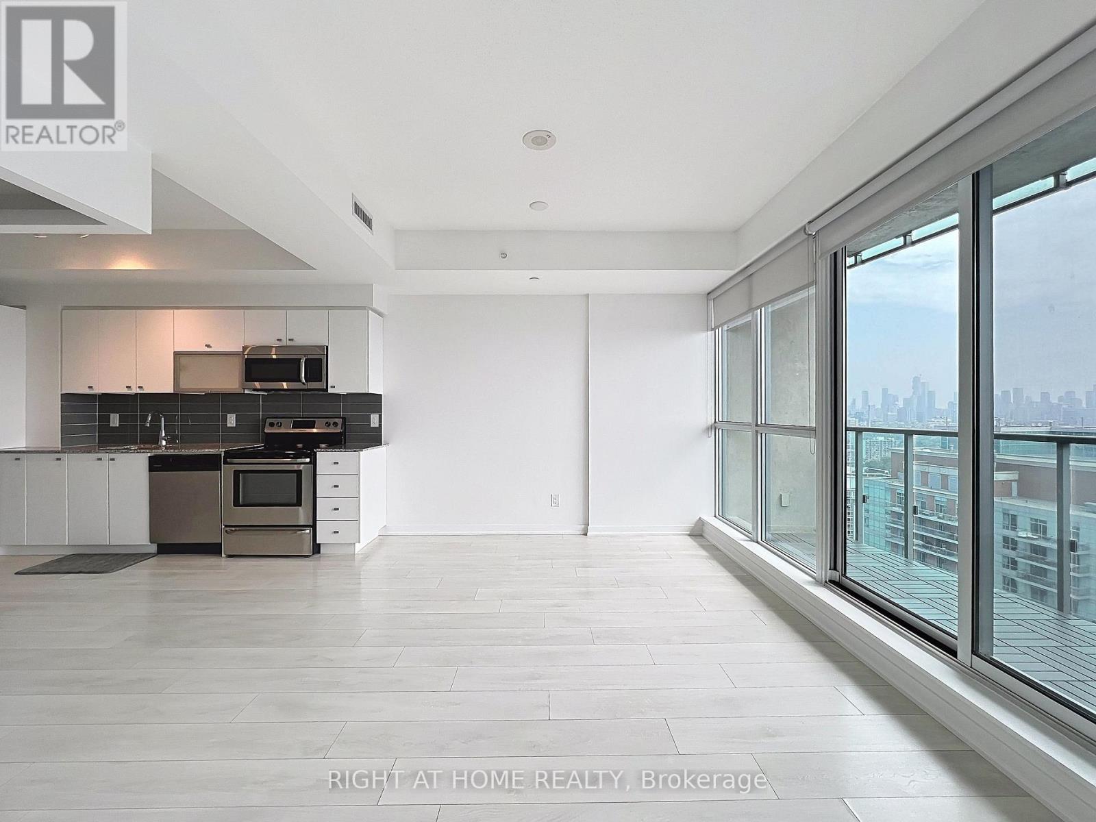 2804 - 150 East Liberty Street, Toronto, Ontario  M6K 3R5 - Photo 8 - C12237966