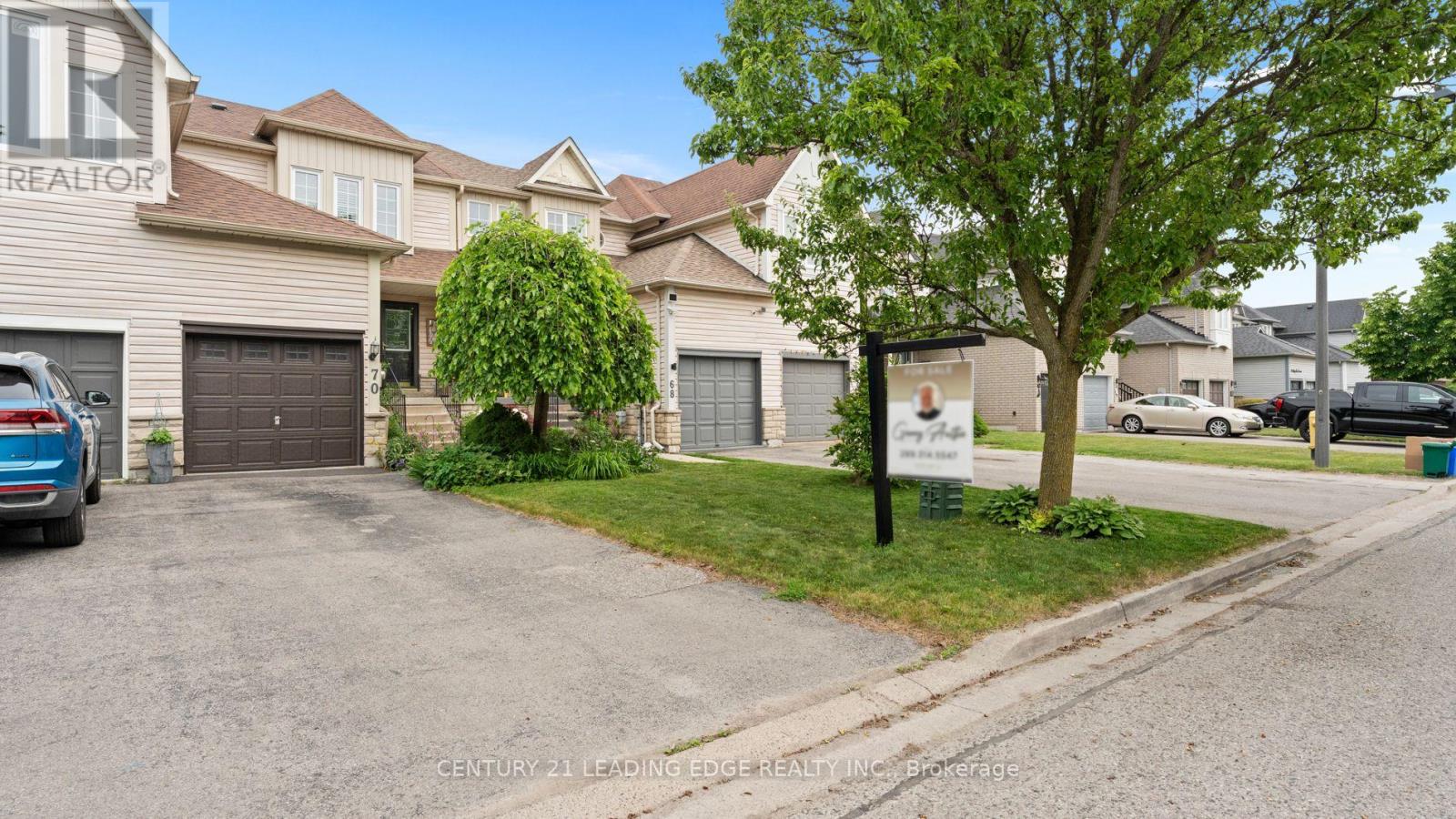 Property at 70 SHADY LANE CRESCENT image 3