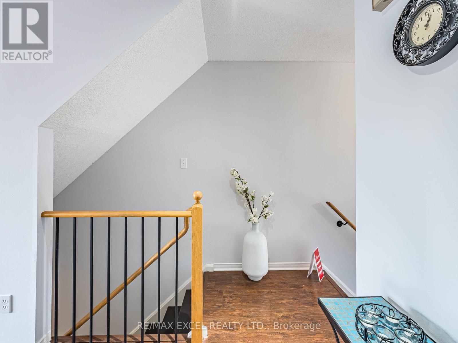 Property at 97 WILLIAM CURTIS CIRCLE image 2