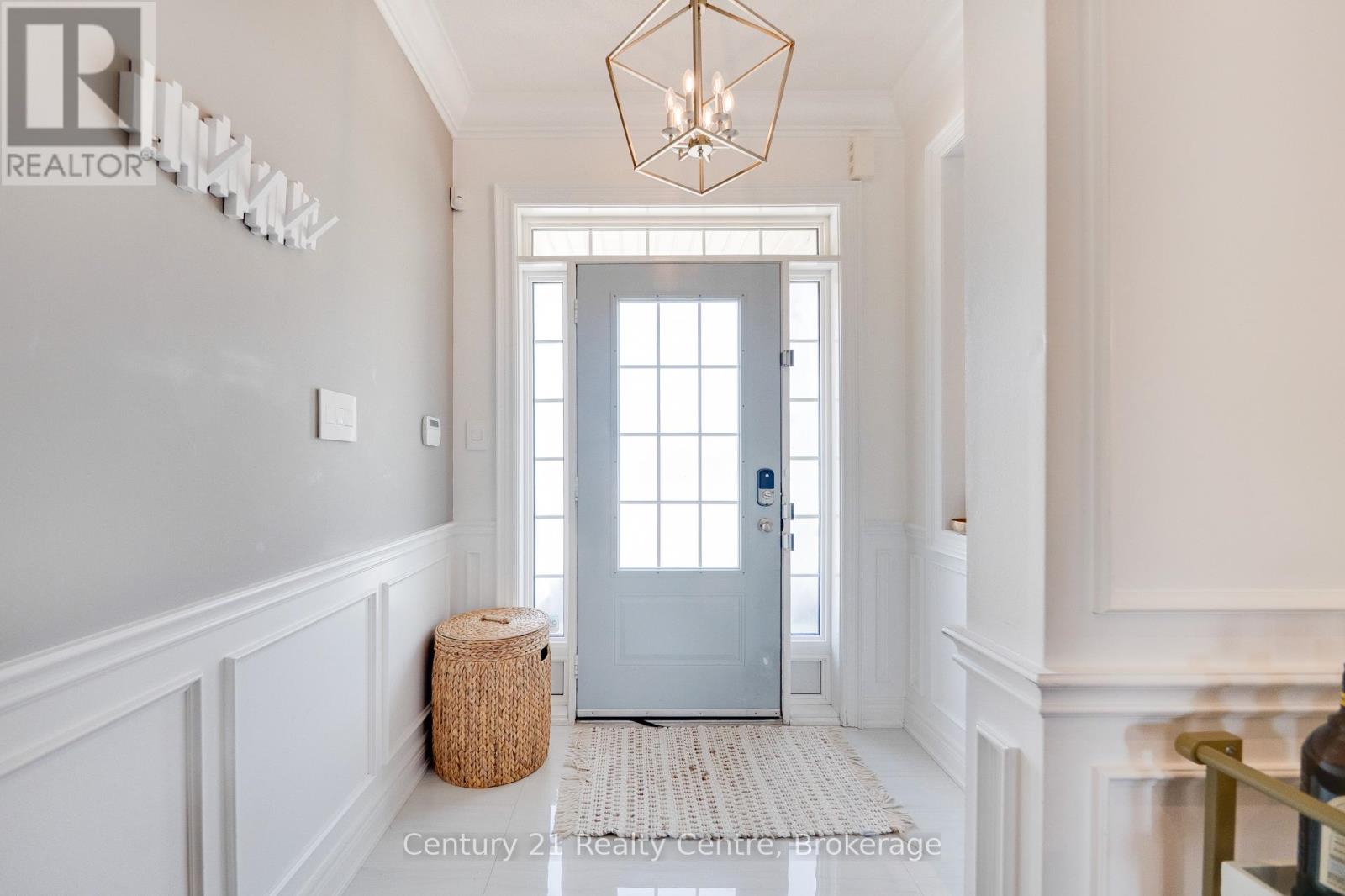Property at 741 WETTLAUFER TERRACE image 3