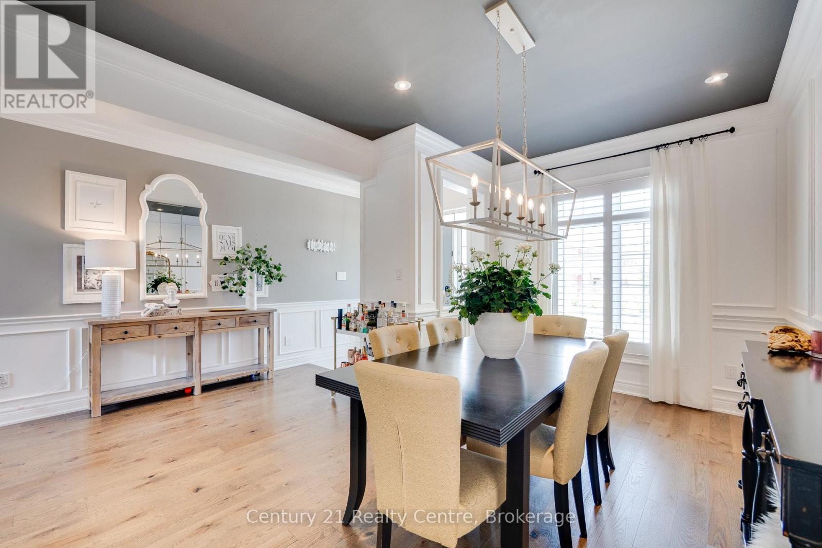 Property at 741 WETTLAUFER TERRACE image 5