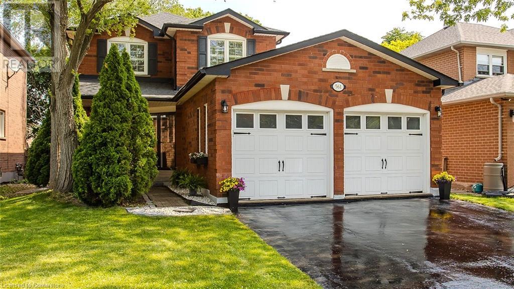 Property at 561 PHOEBE Crescent image 3