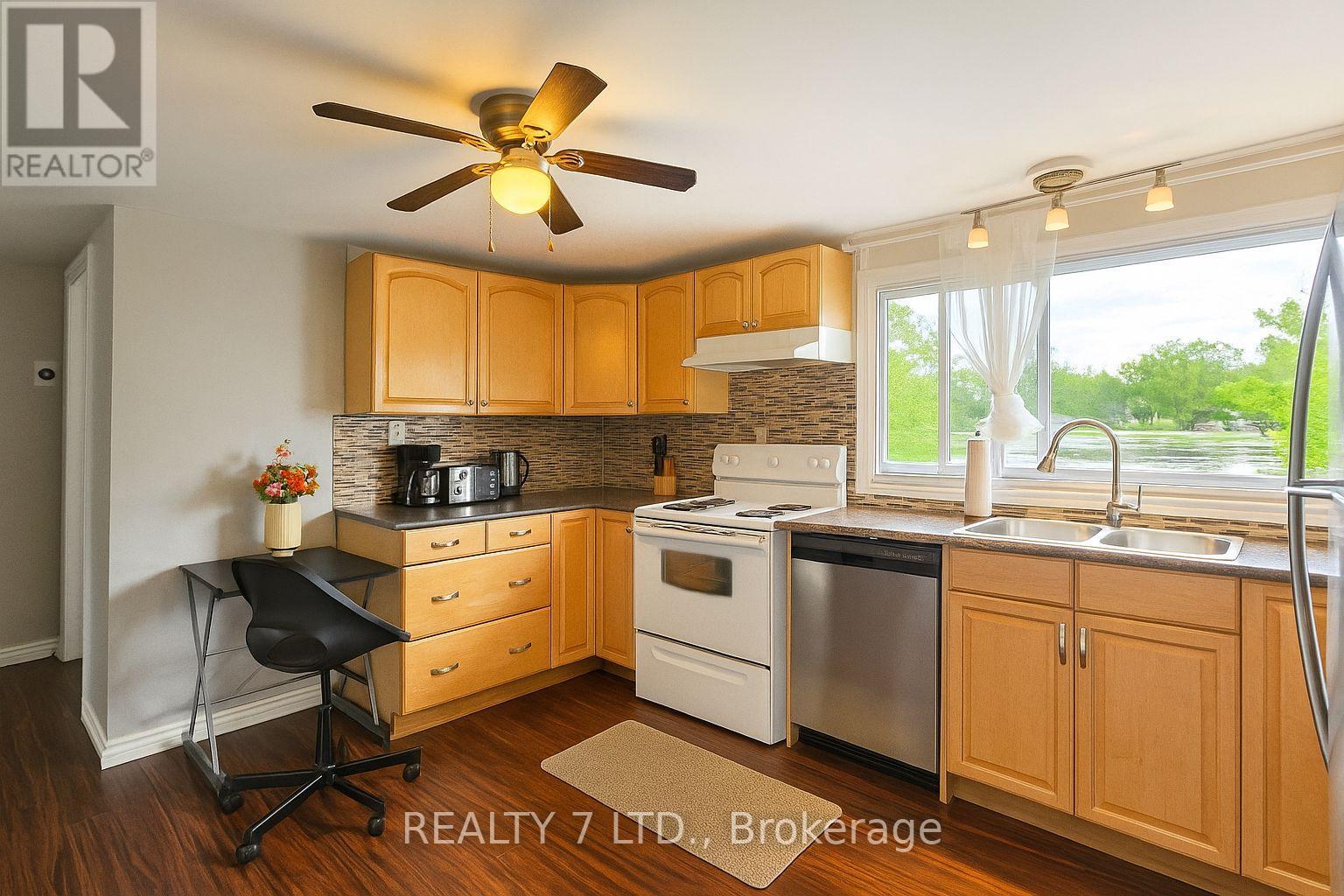 22 Lawrence Street N, Kawartha Lakes, Ontario  K9J 6X3 - Photo 12 - X12063851