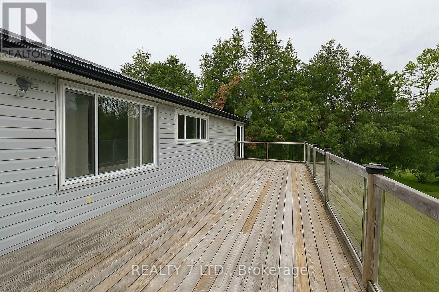 22 Lawrence Street N, Kawartha Lakes, Ontario  K9J 6X3 - Photo 38 - X12091208
