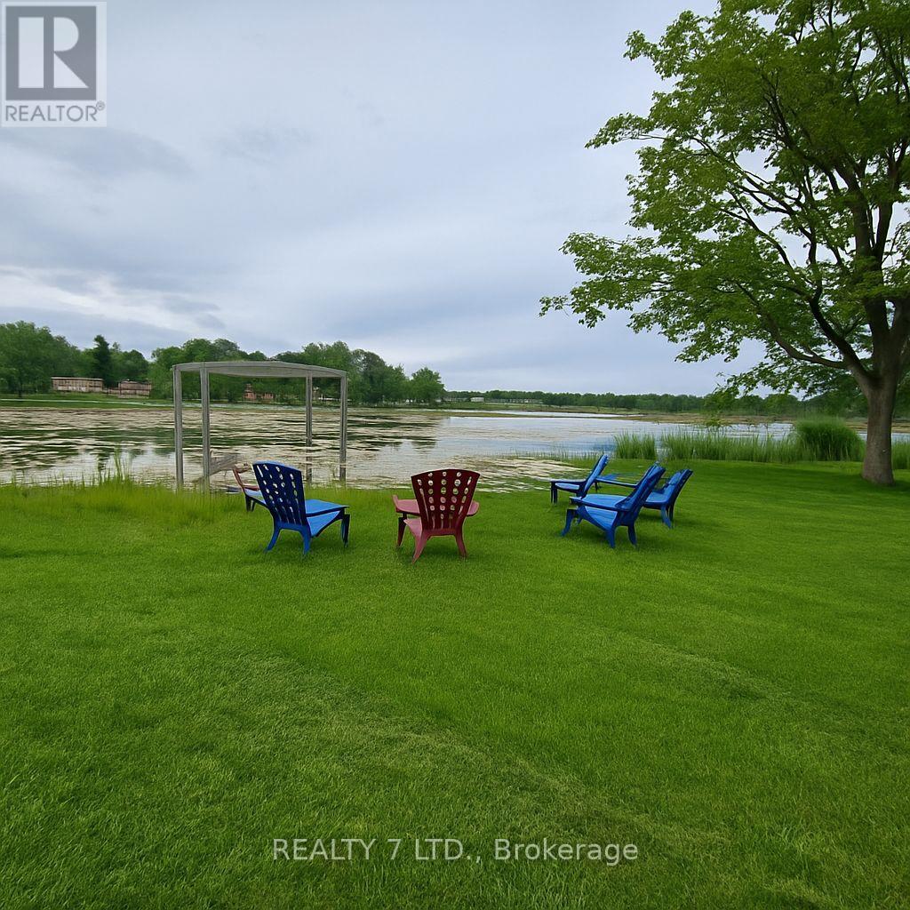 Property at 22 LAWRENCE STREET N image 4