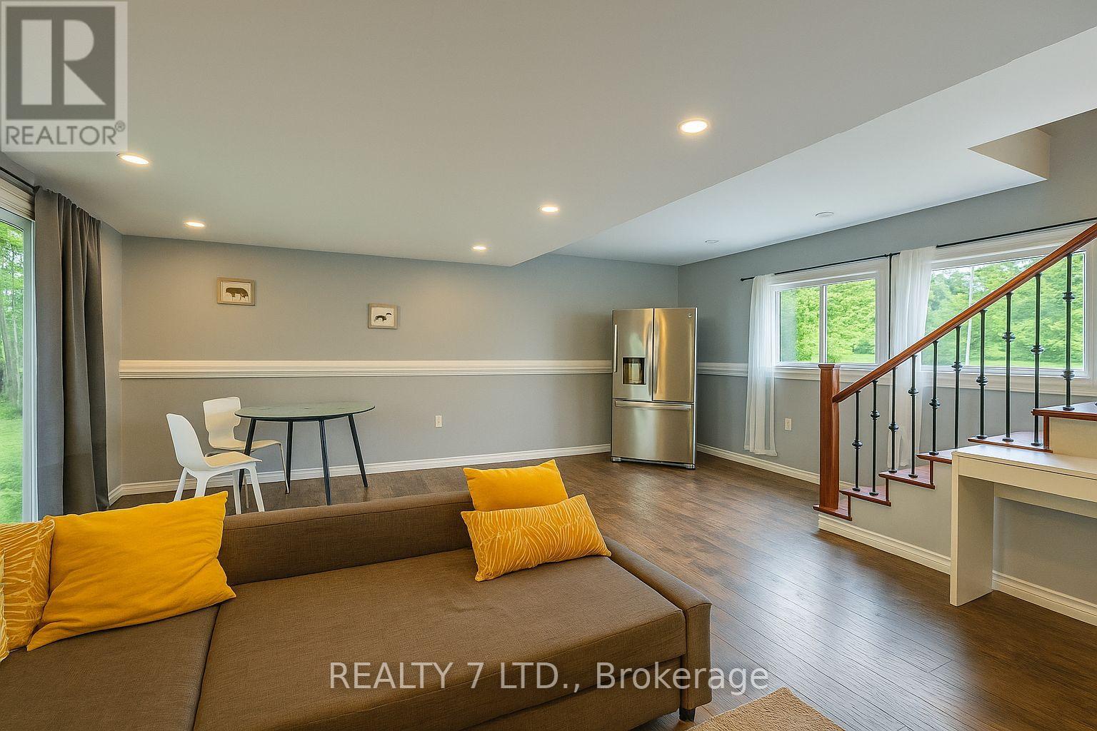 22 Lawrence Street N, Kawartha Lakes, Ontario  K9J 6X3 - Photo 26 - X12063851