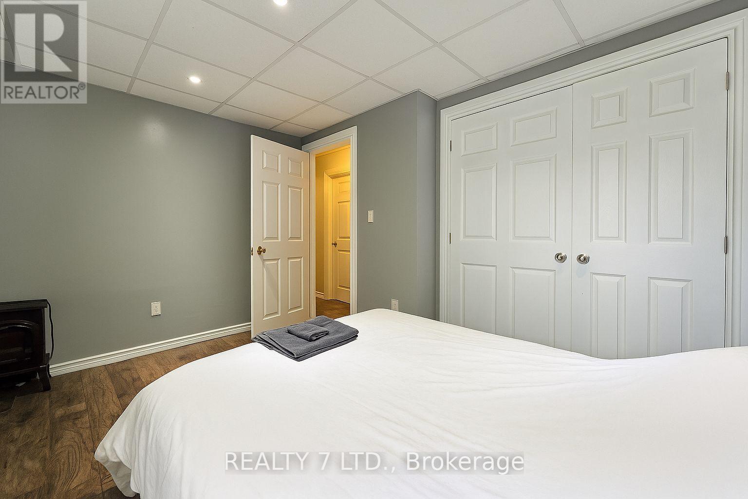 22 Lawrence Street N, Kawartha Lakes, Ontario  K9J 6X3 - Photo 17 - X12063851